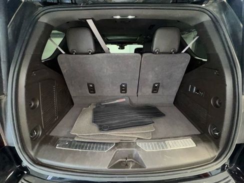 Used 2024 GMC Yukon Denali w/ Denali Reserve Package image 10