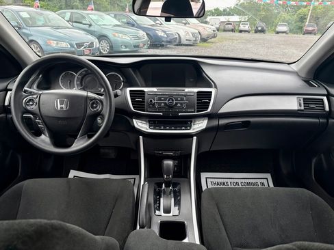 Used 2013 Honda Accord LX image 24