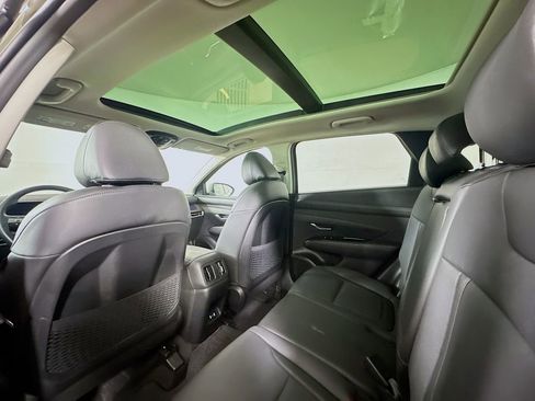 Used 2025 Hyundai Tucson Limited image 13