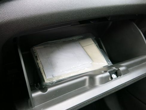 Used 2019 Chevrolet Trax LT image 29