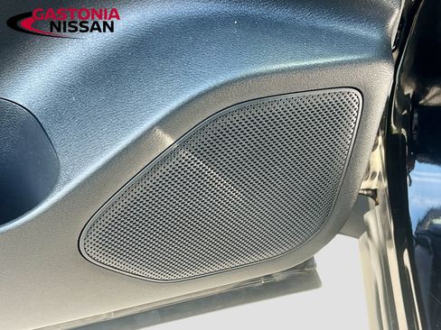 Used 2023 Nissan Rogue SV image 23