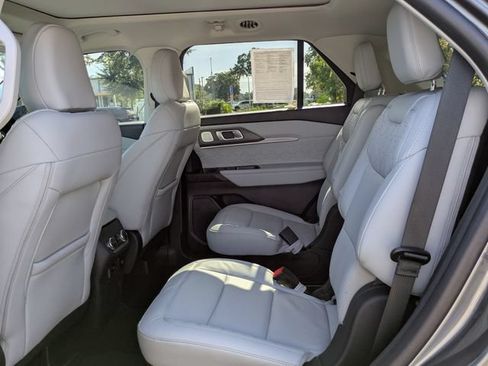 Certified 2025 Ford Explorer Platinum w/ Ultimate Package RWD image 14
