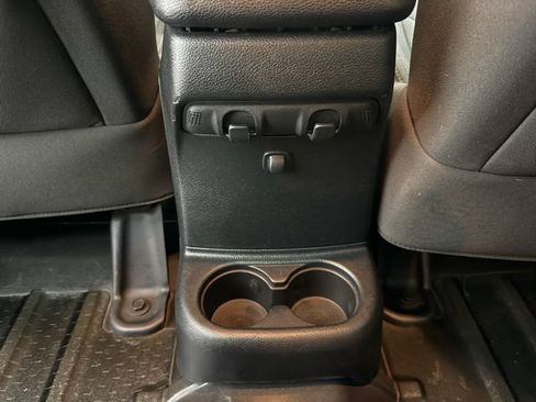 Used 2016 Jeep Wrangler Unlimited Sport AWD/4WD image 32