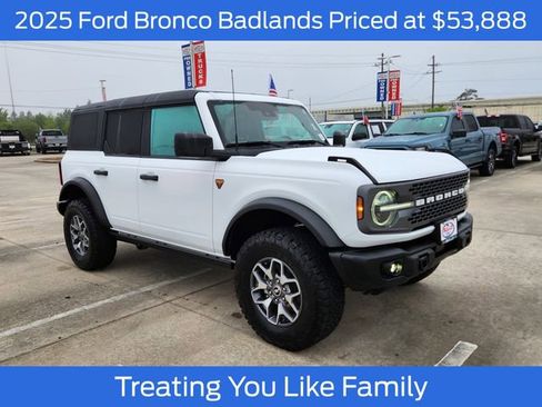 Used 2025 Ford Bronco Badlands image 1