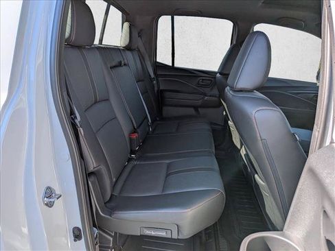 Used 2025 Honda Ridgeline TrailSport image 19