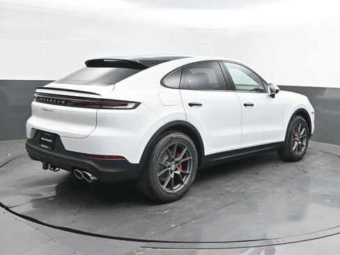 New 2025 Porsche Cayenne S image 5