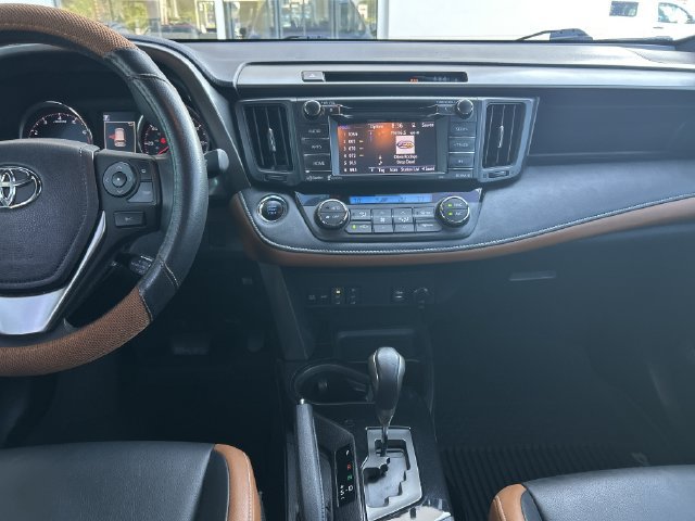 Used 2017 Toyota RAV4 SE FWD image 14