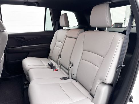 Used 2023 Honda Passport EX-L image 29