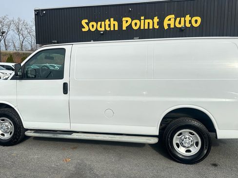 Used 2018 Chevrolet Express 2500 w/ Driver Convenience Package image 7