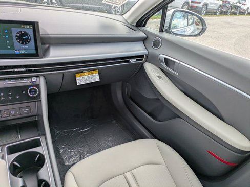 New 2026 Hyundai Sonata SEL FWD image 11