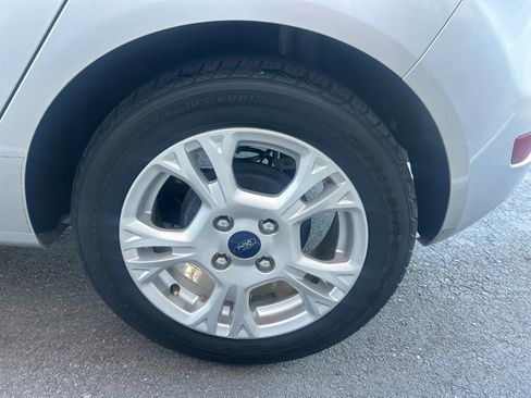 Used 2015 Ford Fiesta SE FWD image 16