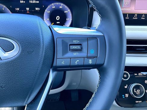 Used 2025 INFINITI QX60 Sensory w/ Vision Package AWD/4WD image 23
