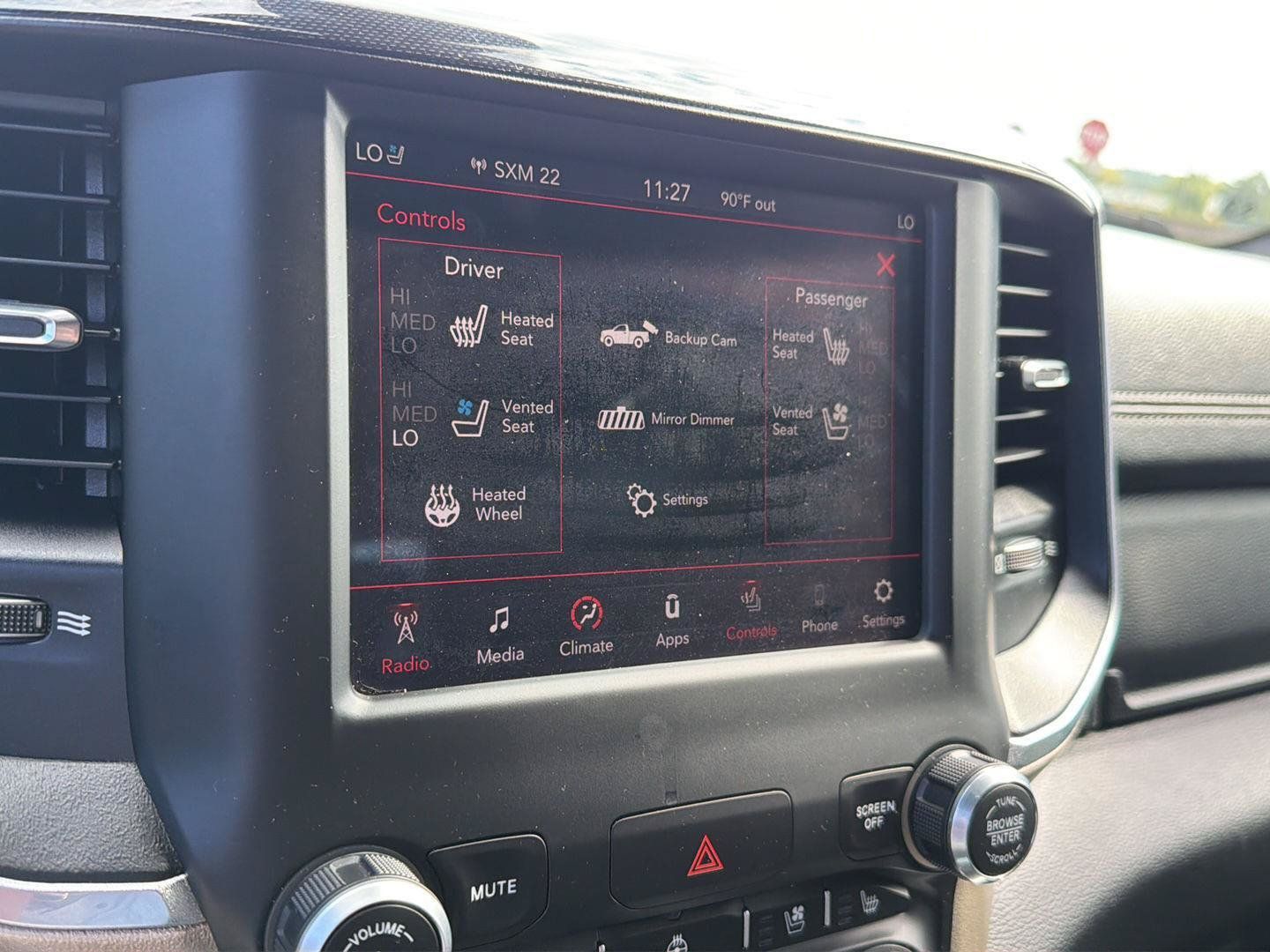 Used 2019 RAM 1500 Laramie w/ Sport Appearance Package AWD/4WD image 26
