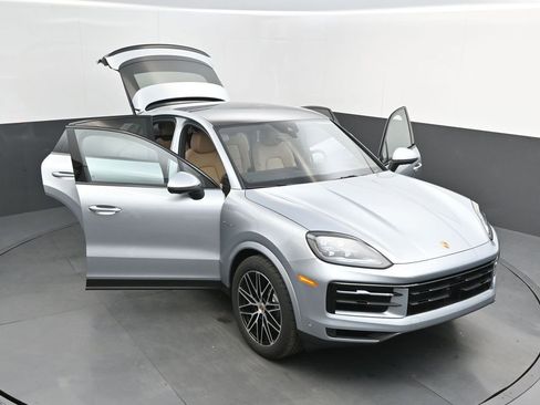 New 2026 Porsche Cayenne E-Hybrid Coupe image 41