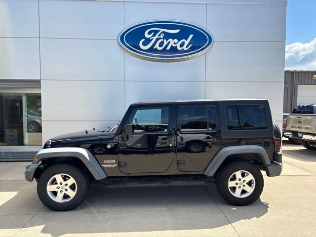 Used 2011 Jeep Wrangler Unlimited Sport AWD/4WD image 3