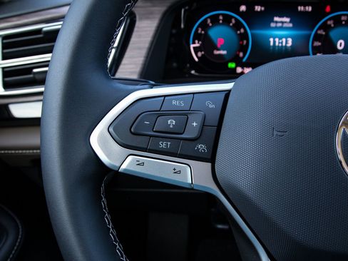 New 2026 Volkswagen Atlas SEL AWD/4WD image 18