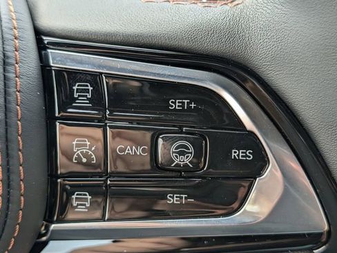 New 2026 Jeep Grand Cherokee L Summit AWD/4WD image 23