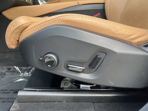 Certified 2025 Volvo XC90 B6 Ultra AWD/4WD image 29