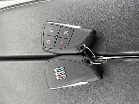 Used 2025 Buick Envision Sport Touring image 29