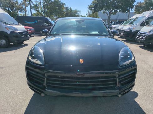 Used 2023 Porsche Cayenne S AWD/4WD image 4