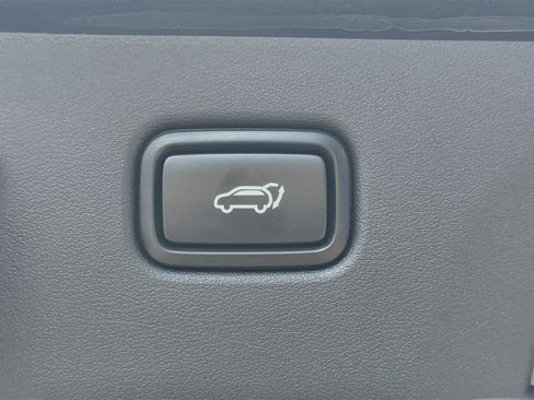 Used 2024 Kia EV6 Wind AWD/4WD image 30