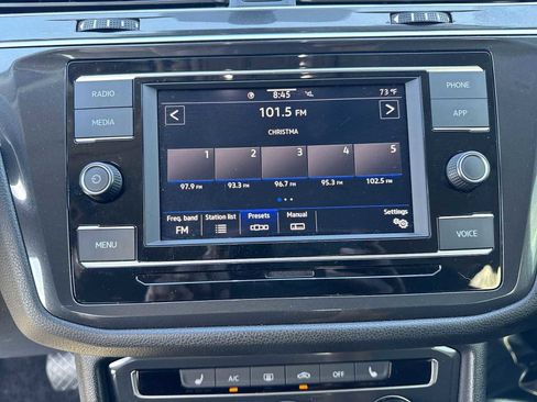 Certified 2023 Volkswagen Tiguan S FWD image 33