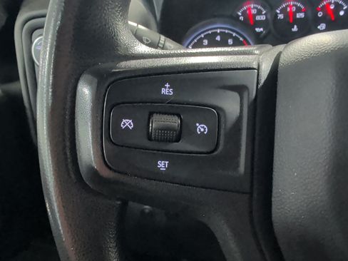 Used 2021 Chevrolet Silverado 2500 Custom w/ Custom Value Package AWD/4WD image 9