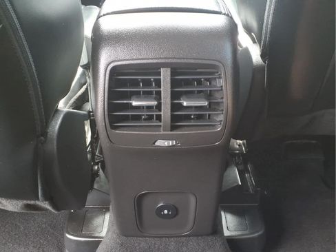 Used 2025 Ford Escape Platinum AWD/4WD image 30
