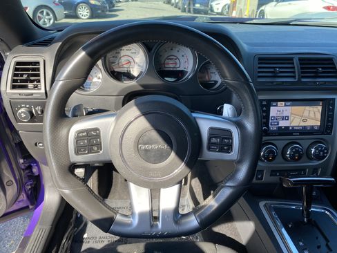 Used 2013 Dodge Challenger SRT8 w/ Harman Kardon Audio Group image 10