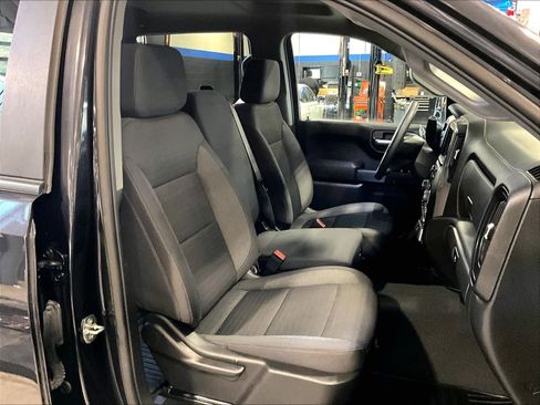 Used 2023 Chevrolet Silverado 1500 Custom image 11