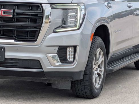 Used 2024 GMC Yukon XL SLE AWD/4WD image 11