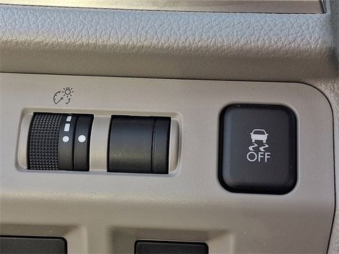 Used 2017 Subaru Forester 2.5i w/ Alloy Wheel Package image 22