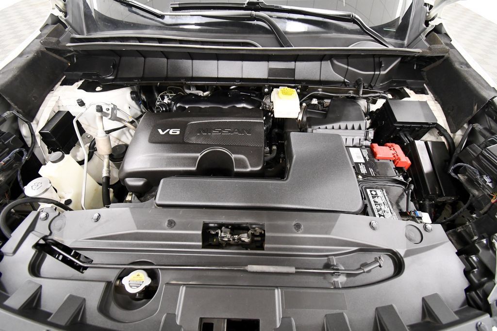 Used 2022 Nissan Pathfinder SV w/ SV Premium Package AWD/4WD image 12