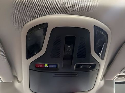 Used 2022 Subaru Outback Limited image 10