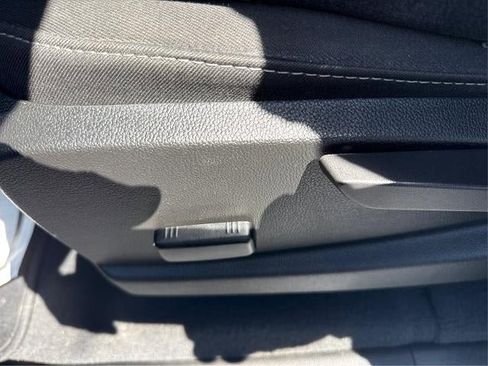 Certified 2022 GMC Canyon Elevation w/ Trailering Package image 17