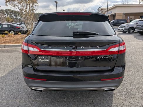 Used 2017 Lincoln MKX Reserve w/ Driver Assistance Package image 6
