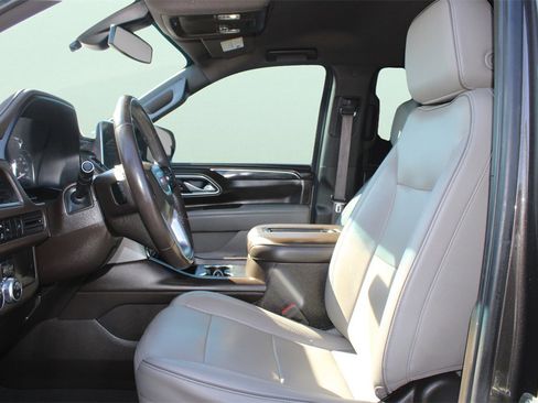 Used 2021 GMC Yukon SLT image 16