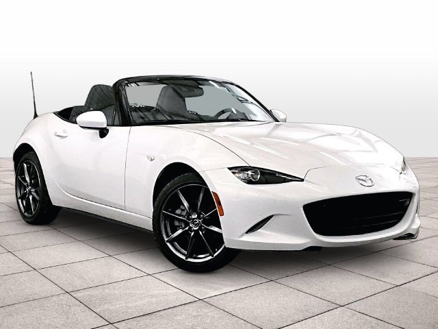 Used 2016 MAZDA MX-5 Miata Grand Touring RWD image 2
