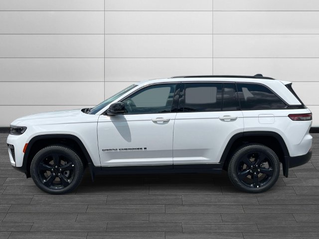 New 2026 Jeep Grand Cherokee Limited w/ Limited Altitude Package AWD/4WD image 5