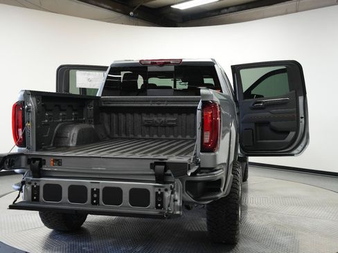 New 2026 GMC Sierra 1500 AT4 w/ AT4 Premium Package AWD/4WD image 14