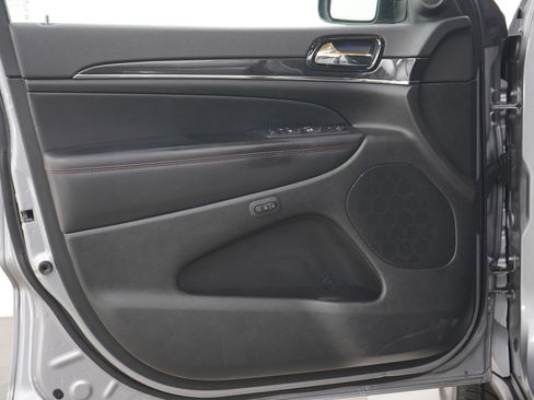 Used 2021 Jeep Grand Cherokee Trailhawk image 21