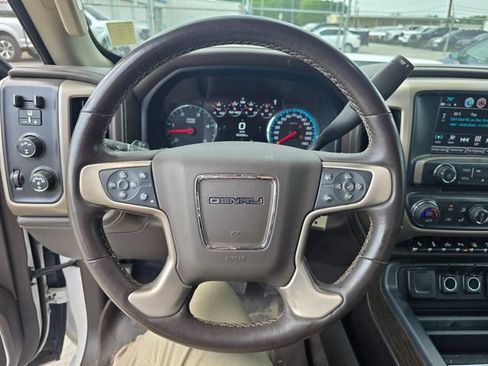 Used 2019 GMC Sierra 2500 Denali w/ Duramax Plus Package AWD/4WD image 17