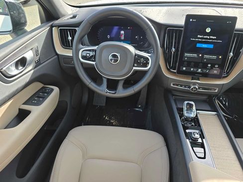 Used 2026 Volvo XC60 B5 Plus w/ Climate Package AWD/4WD image 17