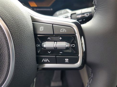 New 2026 Kia Carnival image 12