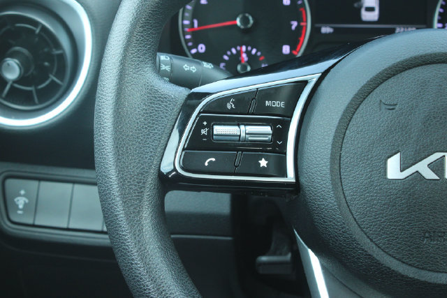 Used 2024 Kia Forte LXS FWD image 23