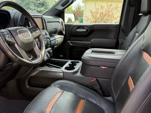 Used 2020 GMC Sierra 1500 AT4 w/ AT4 Premium Package AWD/4WD image 4