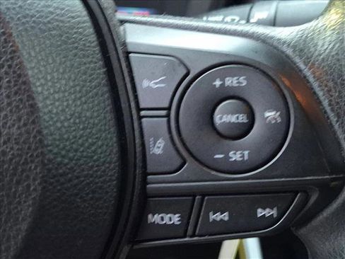 Used 2021 Toyota Corolla LE FWD image 7