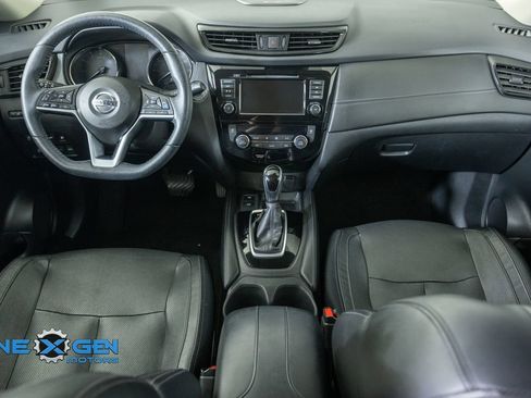 Used 2020 Nissan Rogue SL AWD/4WD image 29