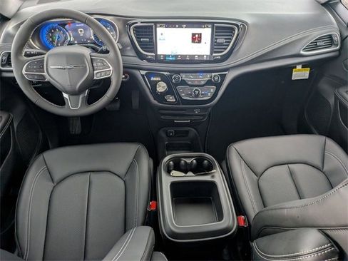 New 2026 Chrysler Pacifica Select image 27