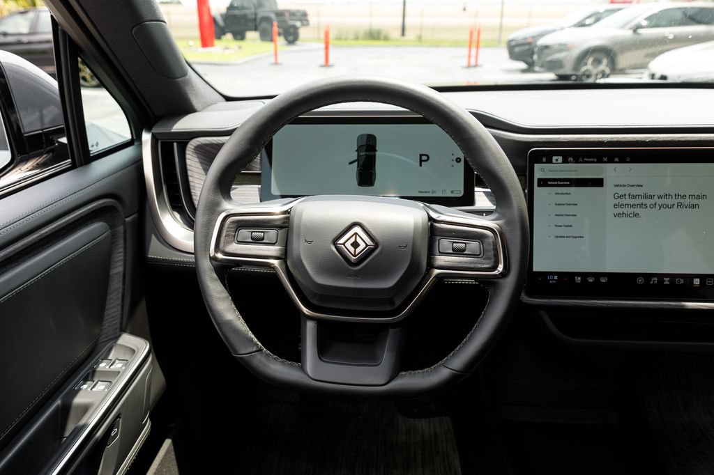 Used 2025 Rivian R1T Adventure Dual AWD/4WD image 15